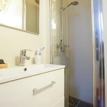 Apartment Charming Accommodation In The Heart Of The Marais *